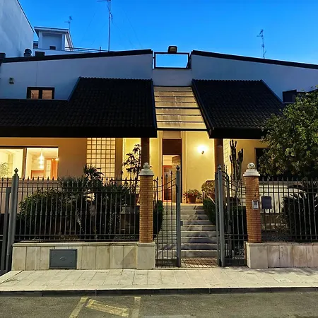 Luxury Palace Di Pensión 3*