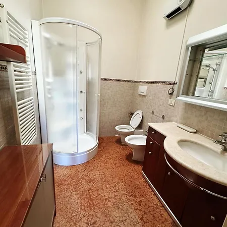 Luxury Palace Di Pensión *