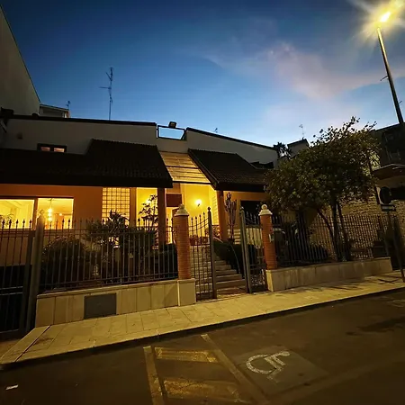 Luxury Palace Di Pensión Bitonto