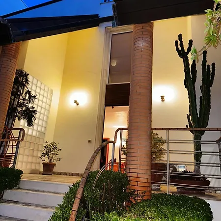 Luxury Palace Di Bitonto