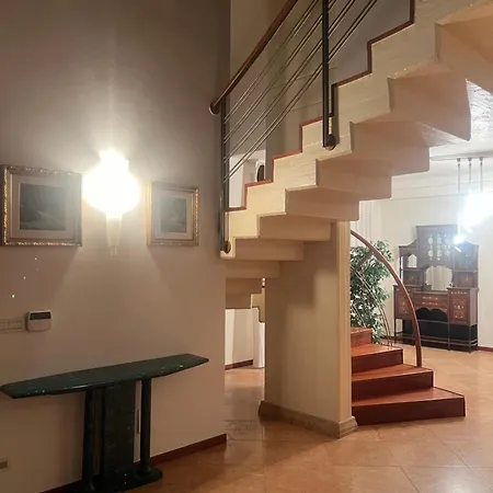 Luxury Palace Di Pensión