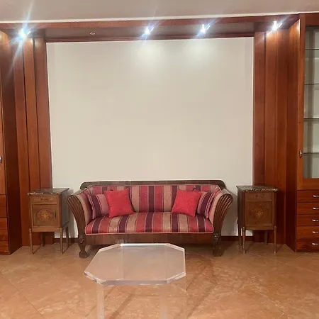 Luxury Palace Di Gæstehus *