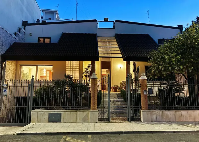 Luxury Palace Di بيت ضيافة *