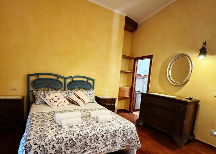 بيت ضيافة Luxury Palace Di *