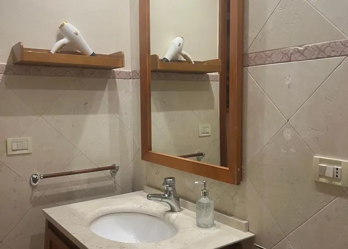 بيت ضيافة Luxury Palace Di *